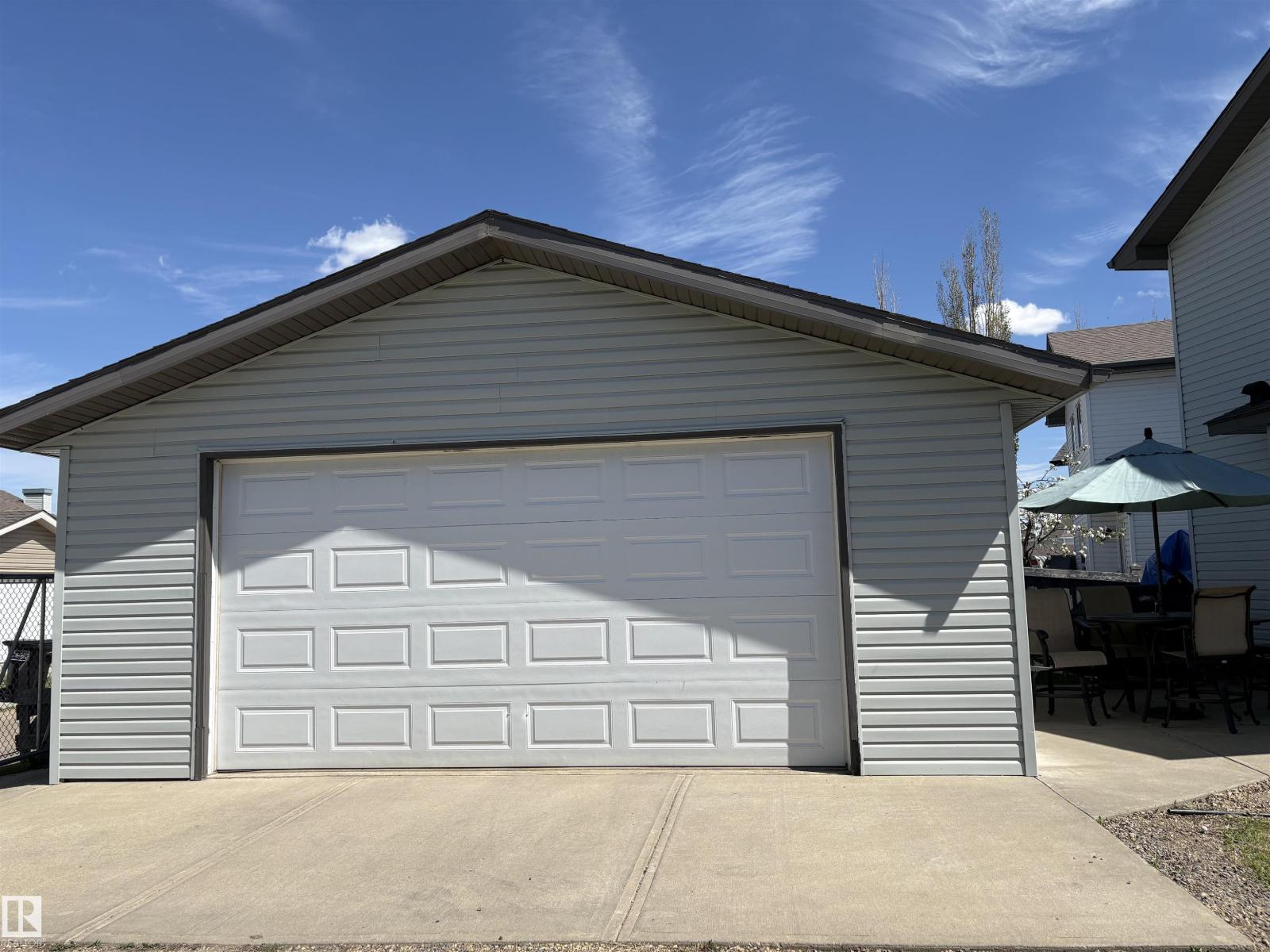 5428 202 ST NW - 38