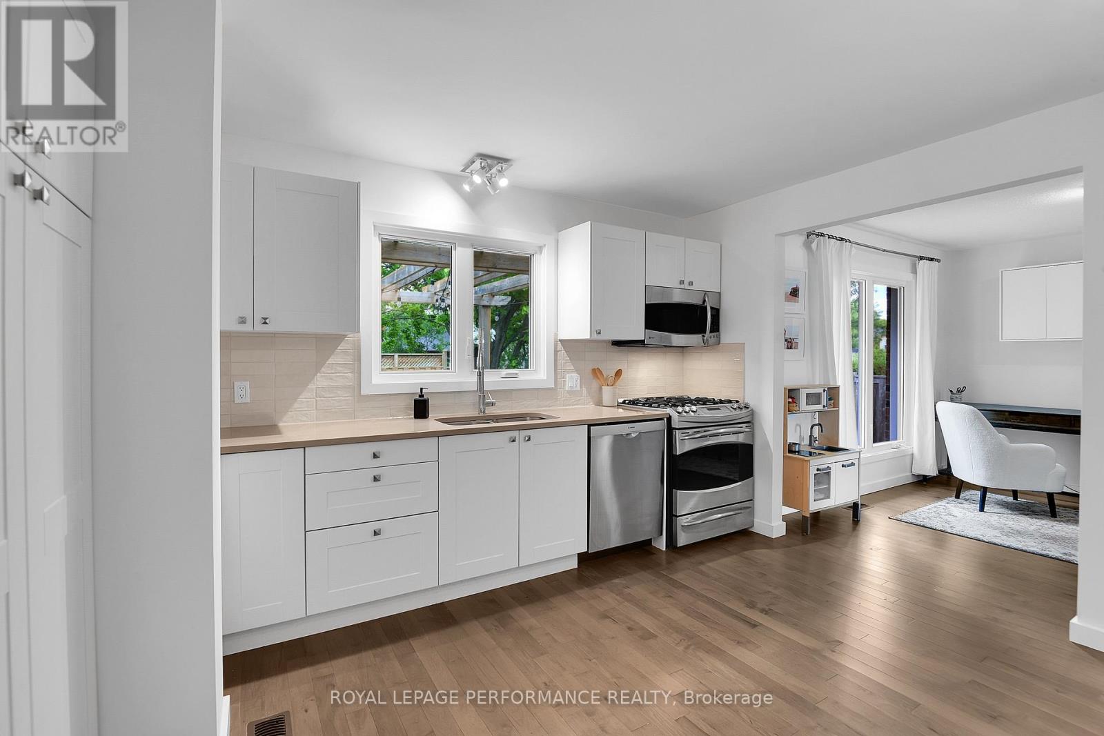 4 Bed, 4 Bath House for Sale in Ottawa – 69 HAWK CRESCENT, Ottawa – MLS# X13461734 - Image 15