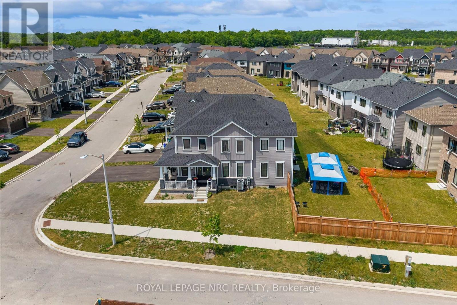 8 DOWNRIVER DRIVE - 21