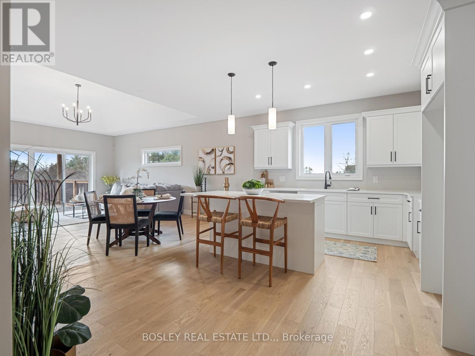 505 ROYAL RIDGE DRIVE - 12