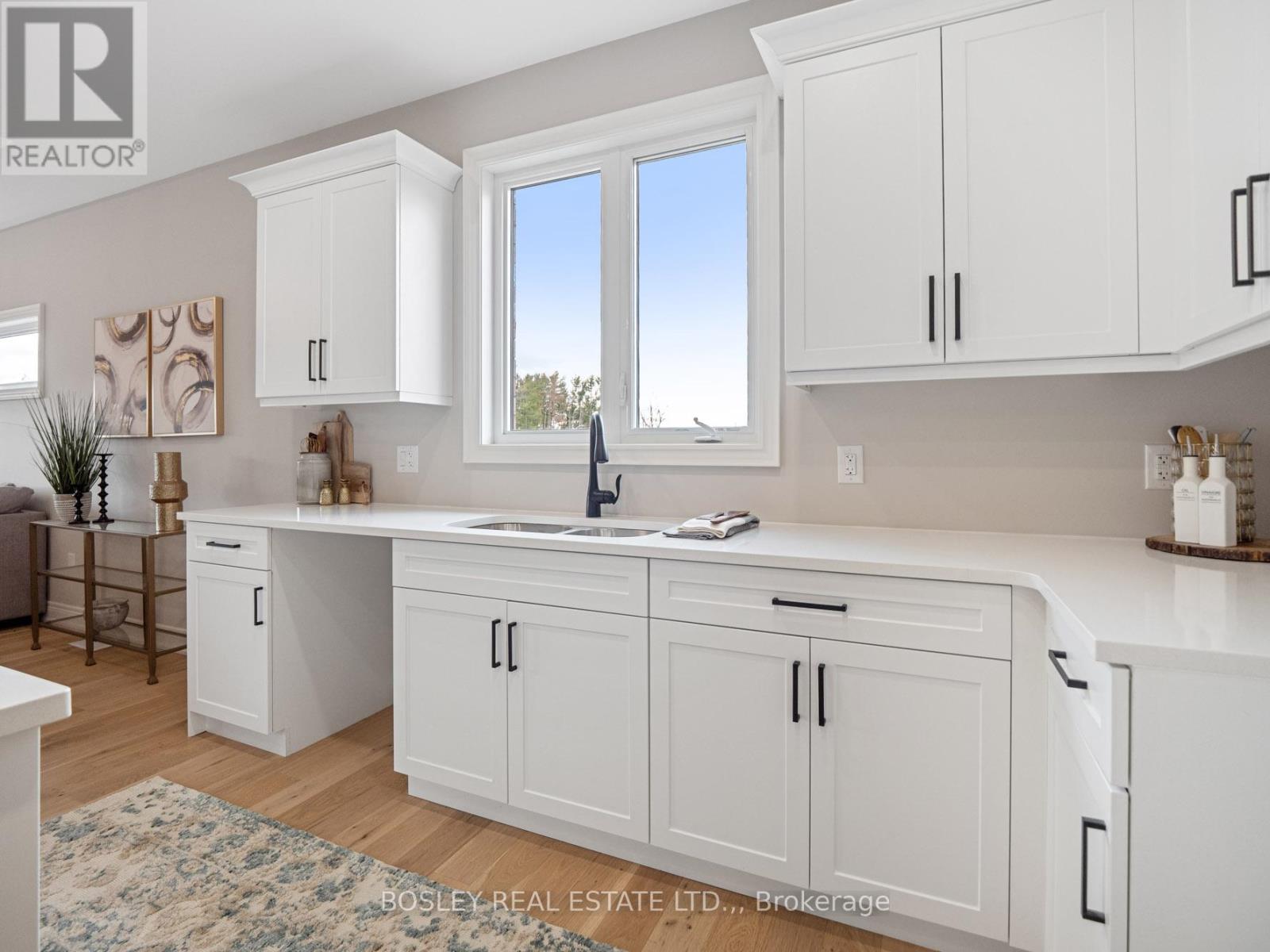 505 ROYAL RIDGE DRIVE - 13