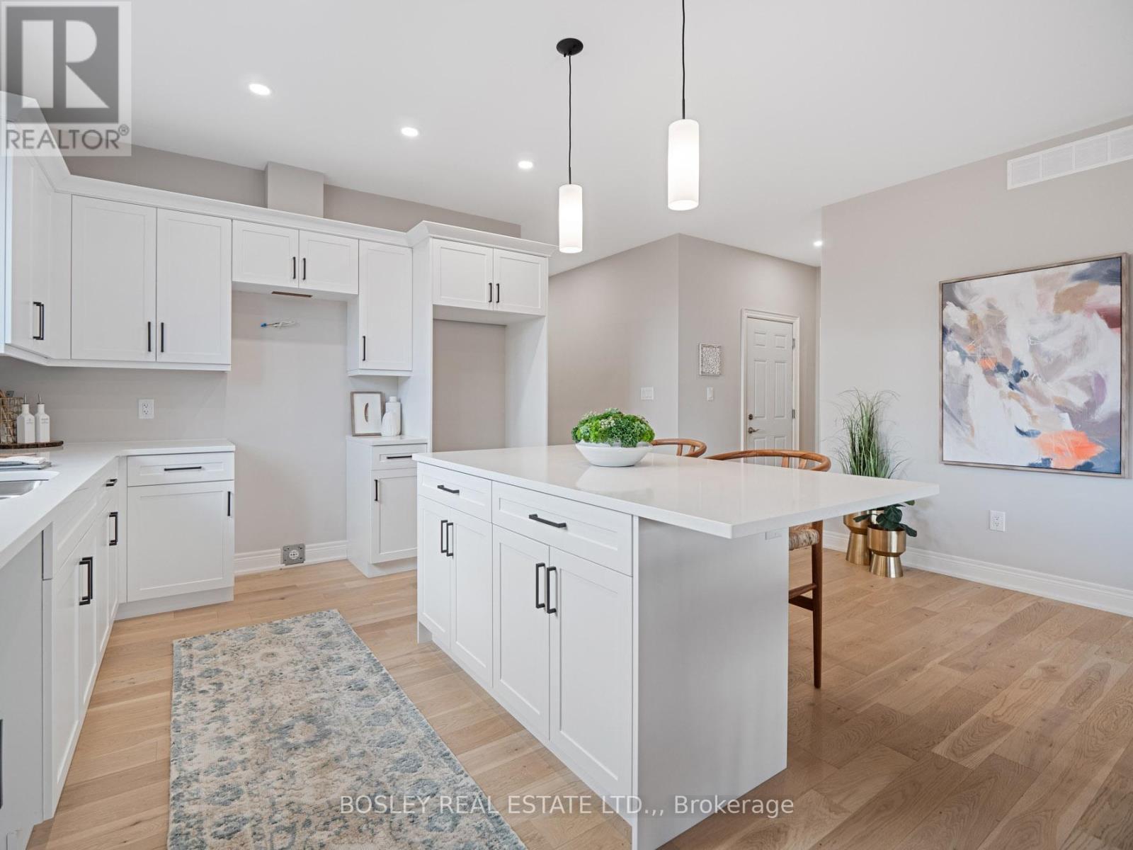 505 ROYAL RIDGE DRIVE - 16