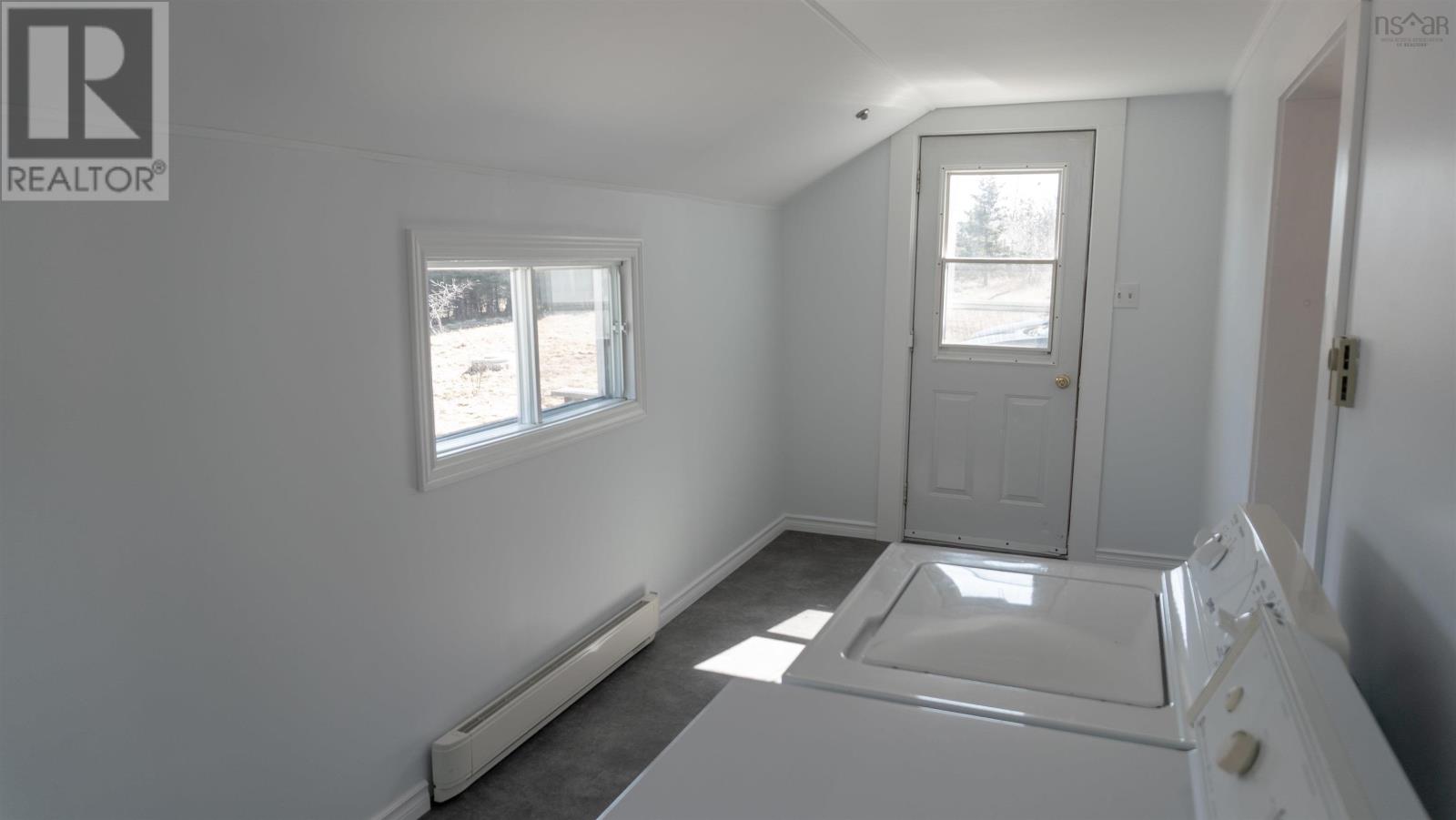 2105 Port Latour Road - 7