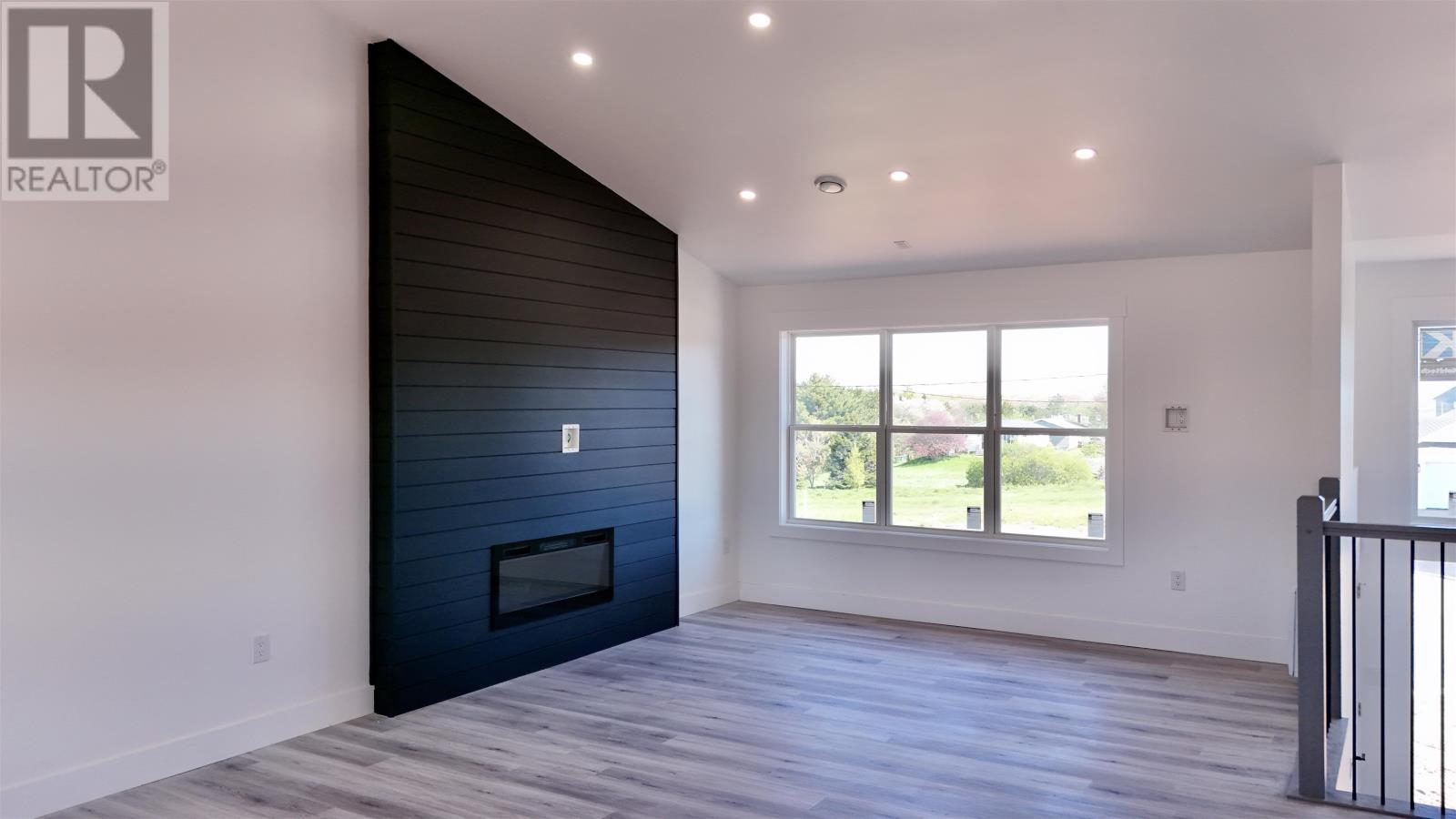 31 Norman Drive - 12