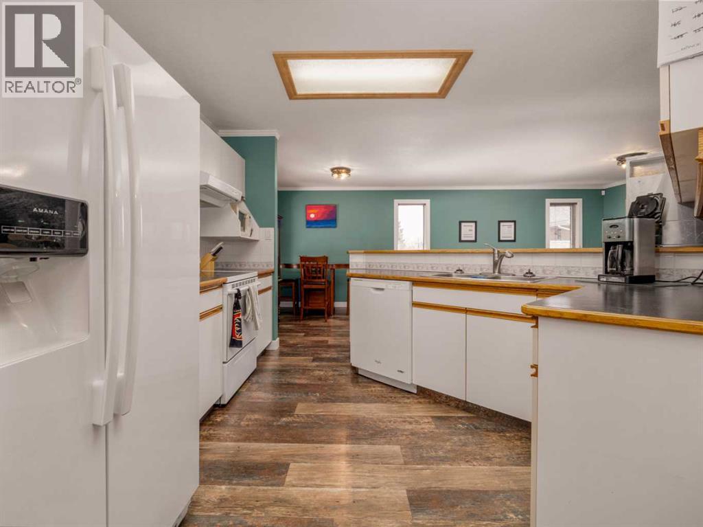 6005 46A Street — photo 10