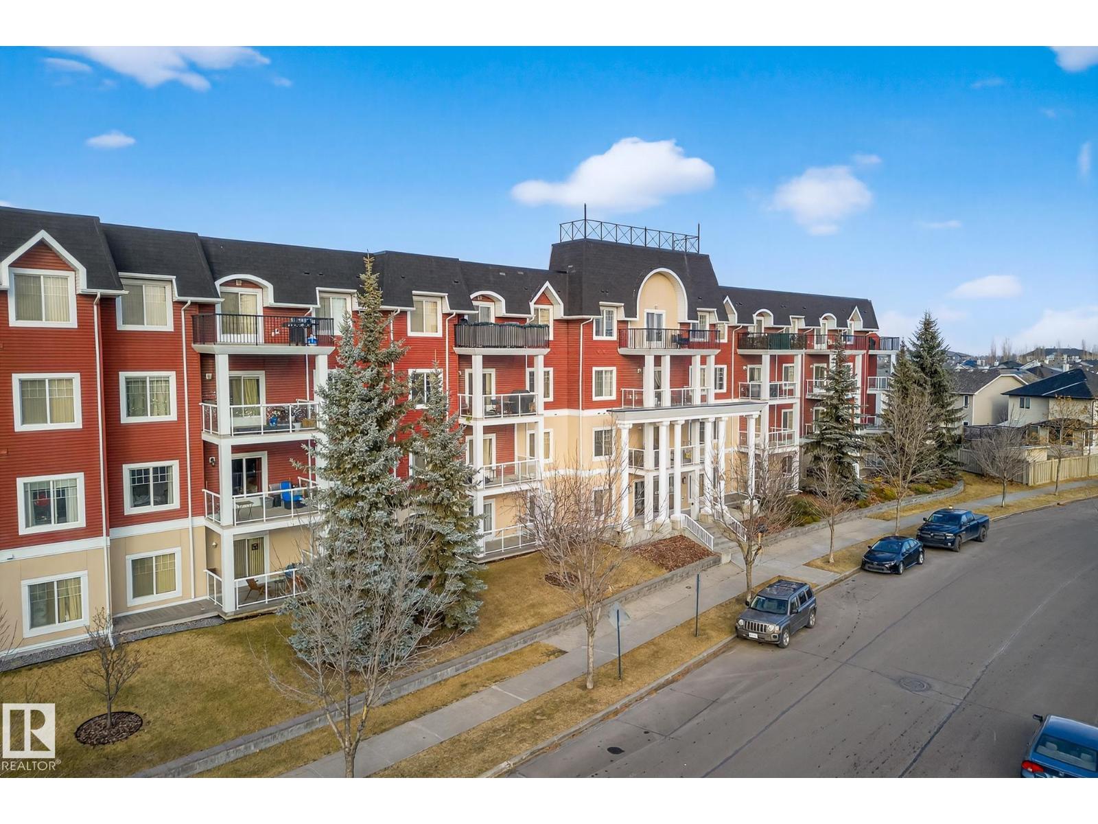 #225 226 MACEWAN RD SW - 32