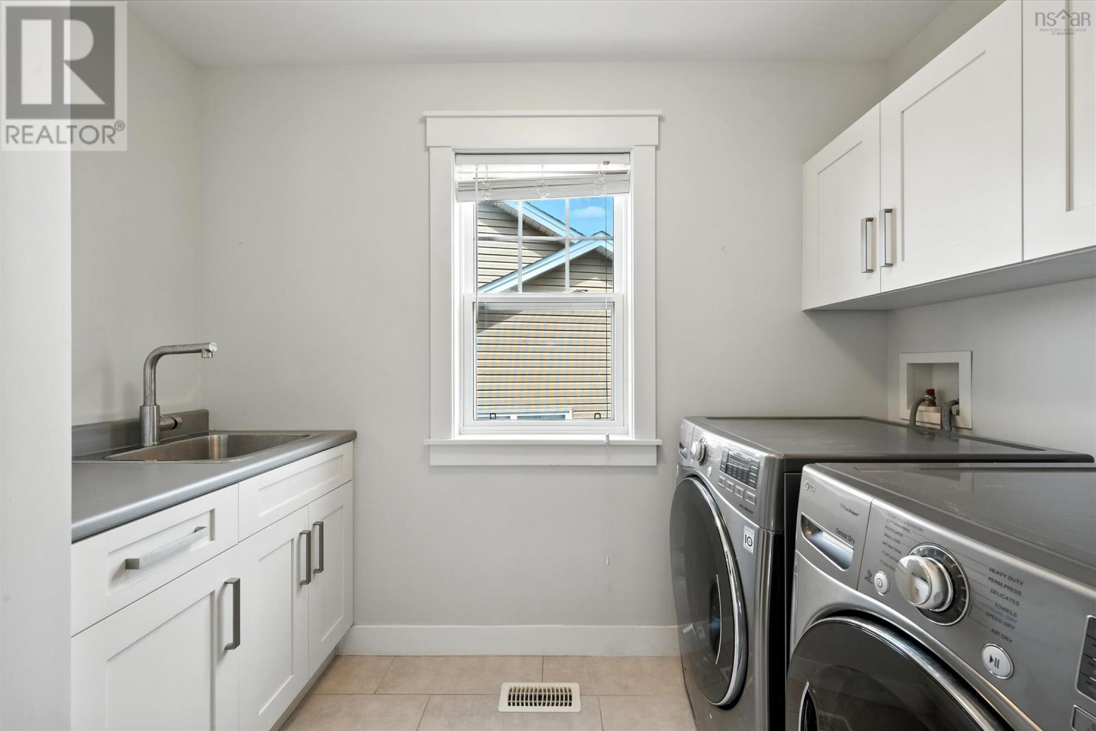 155 HollyHock Way - 24
