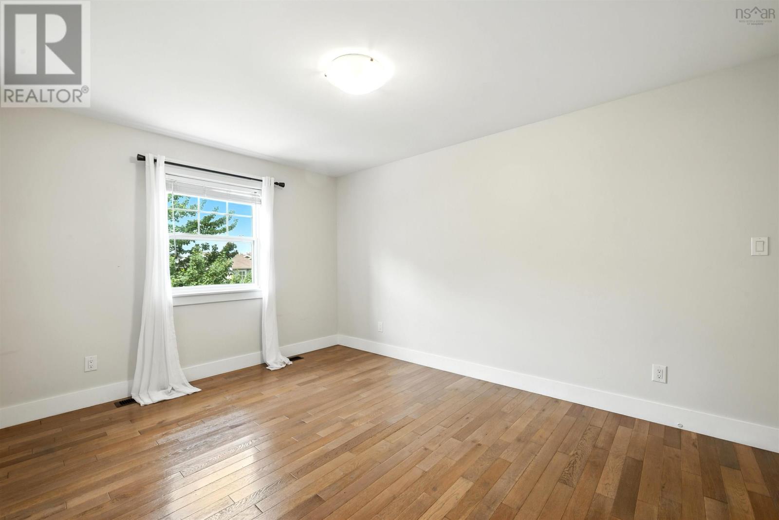 155 HollyHock Way - 32