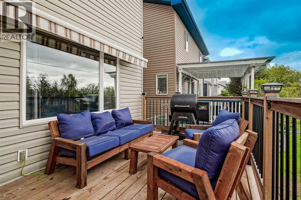 72 Springs Crescent SE — photo 32