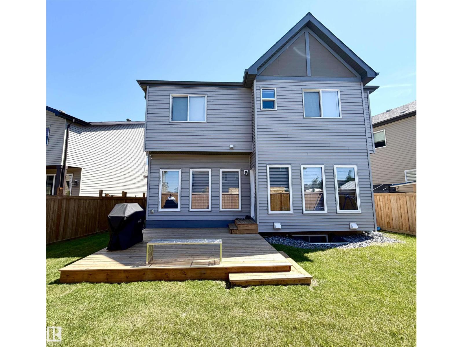 922 173A ST SW - 25