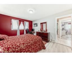Bedroom 3 - 3843 47 St Nw, Edmonton, AB T6L5B3 Photo 7