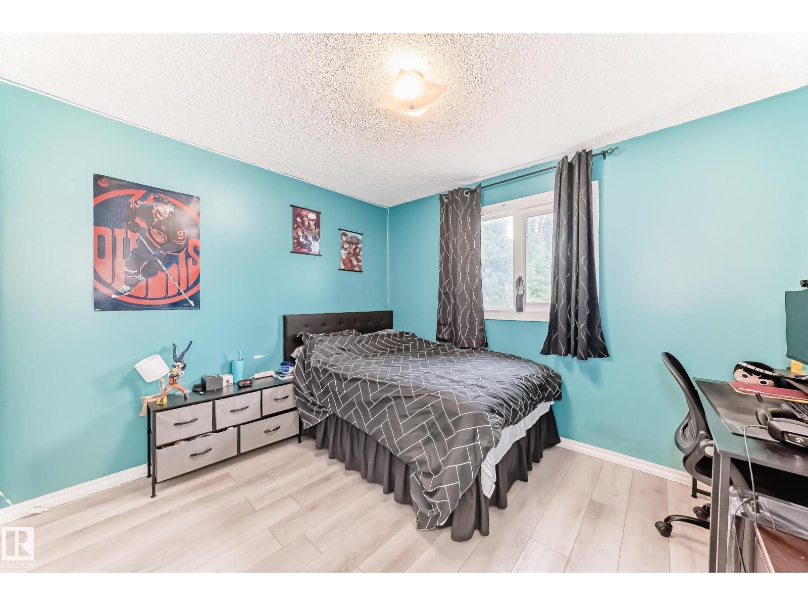 3843 47 ST NW - 9