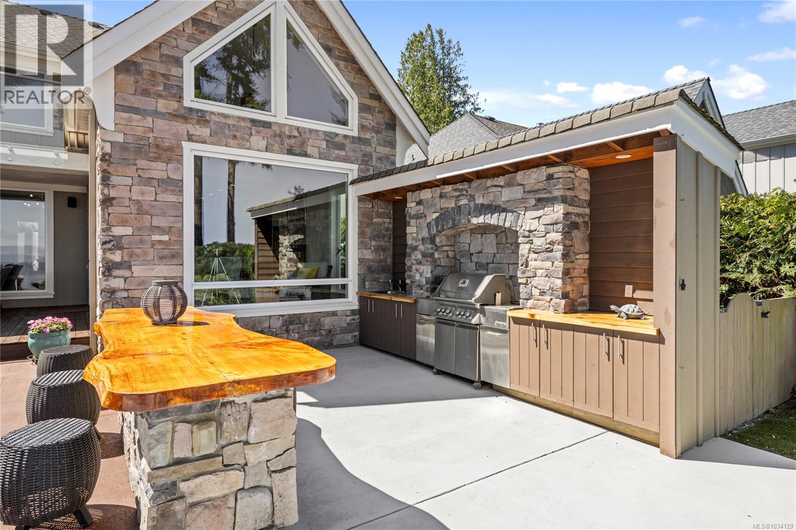 863 Cavin Rd - 73
