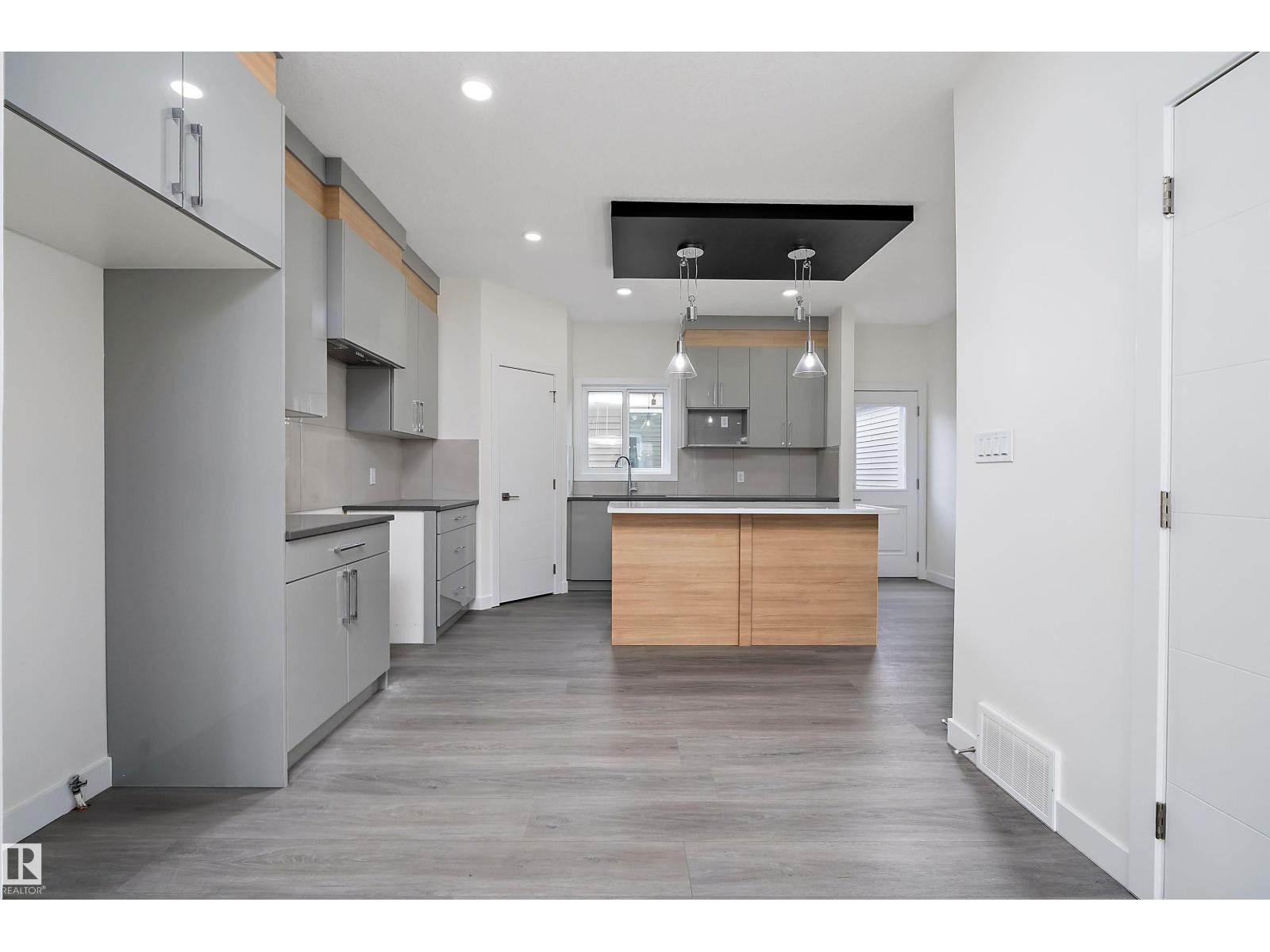 444 Crystal Creek LI — photo 14