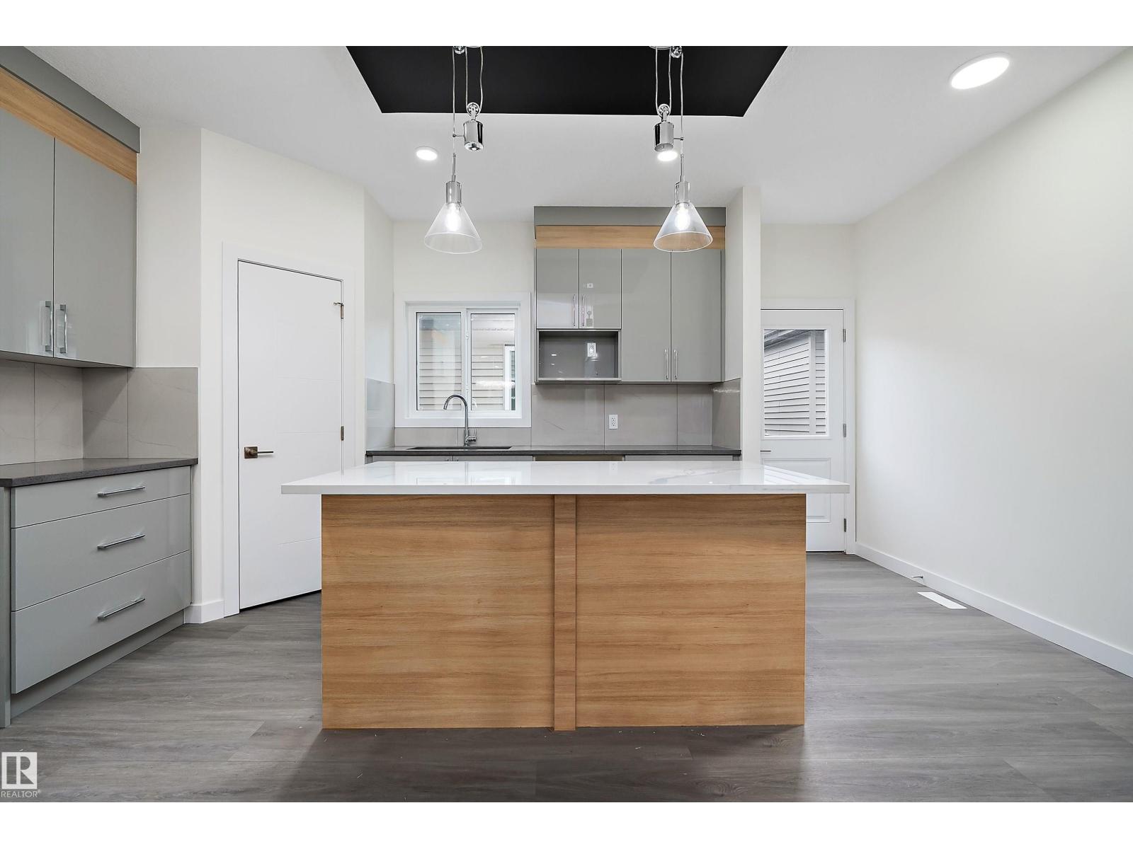 444 Crystal Creek LI — photo 16