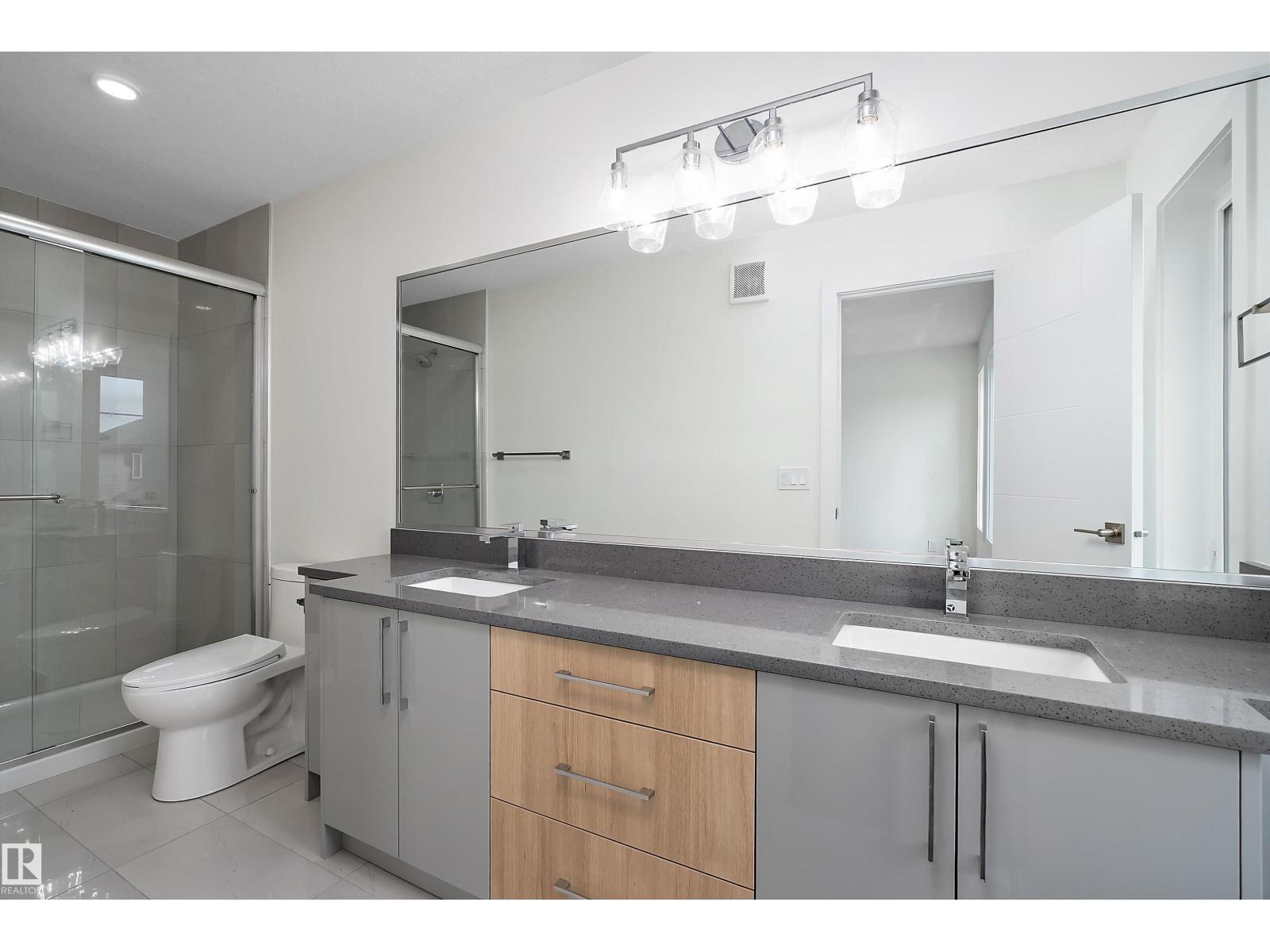 444 Crystal Creek LI — photo 32