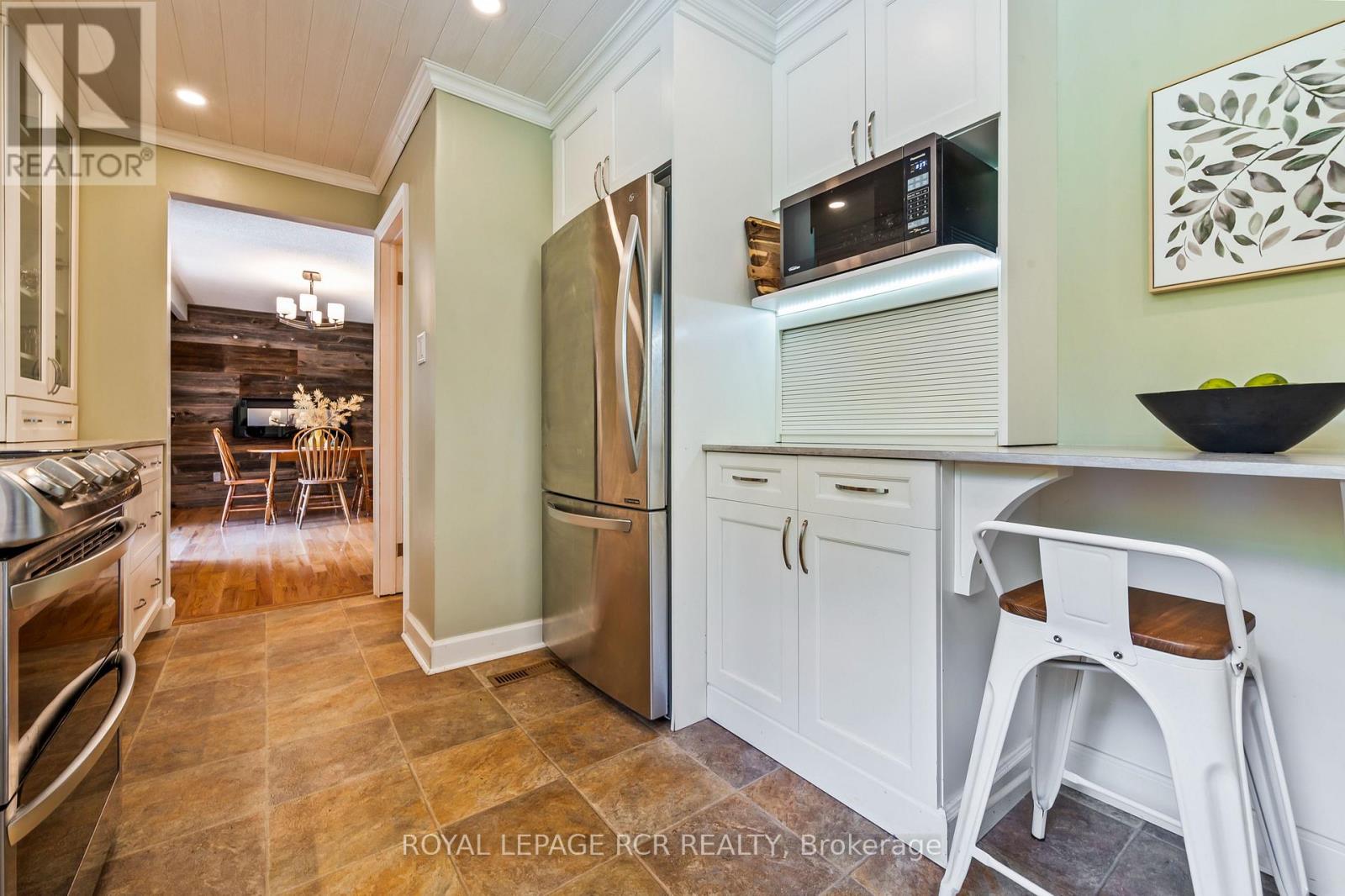 22 RANDY AVENUE - 13