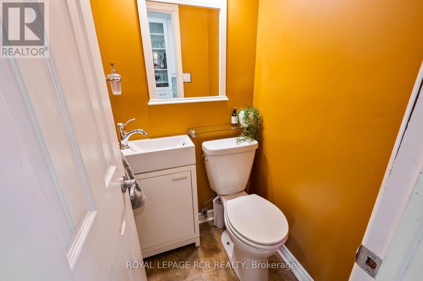 22 RANDY AVENUE - 18