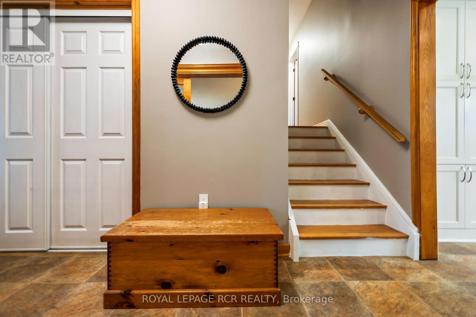 22 RANDY AVENUE - 20