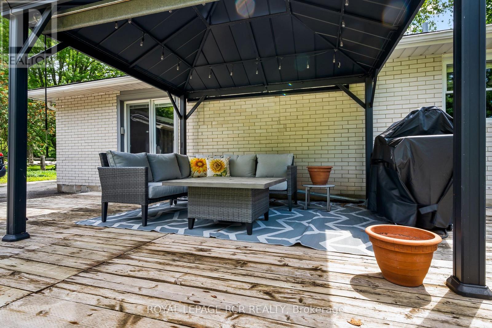 22 RANDY AVENUE - 31
