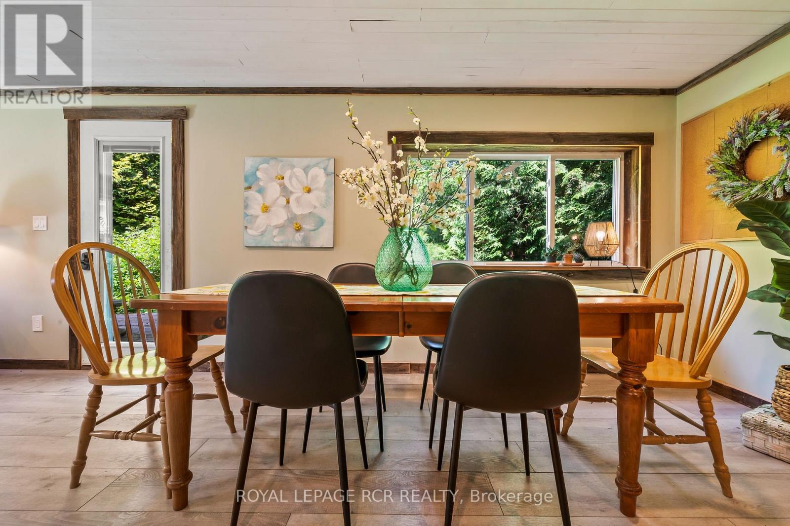 22 RANDY AVENUE - 36