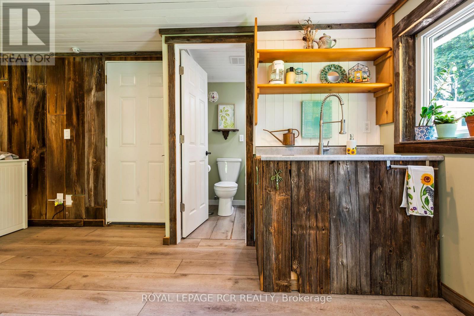 22 RANDY AVENUE - 39