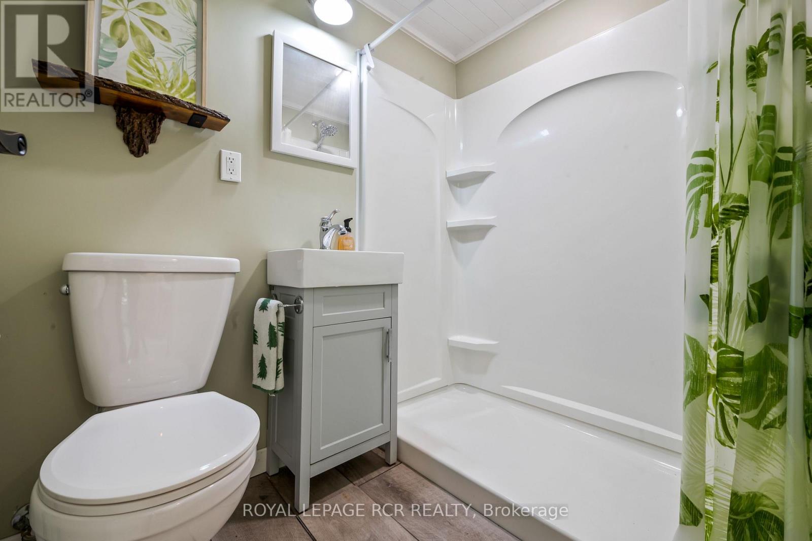 22 RANDY AVENUE - 40