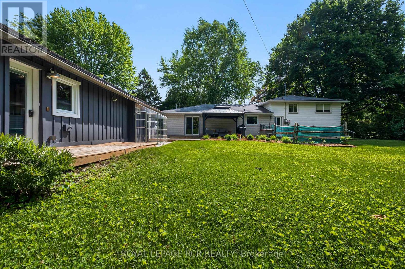 22 RANDY AVENUE - 41