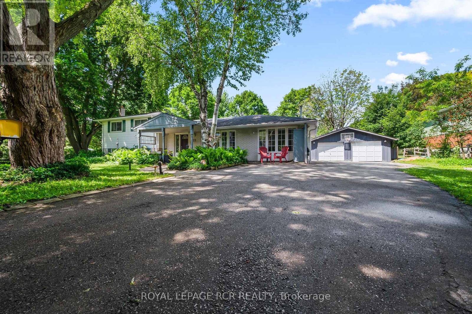 22 RANDY AVENUE - 43