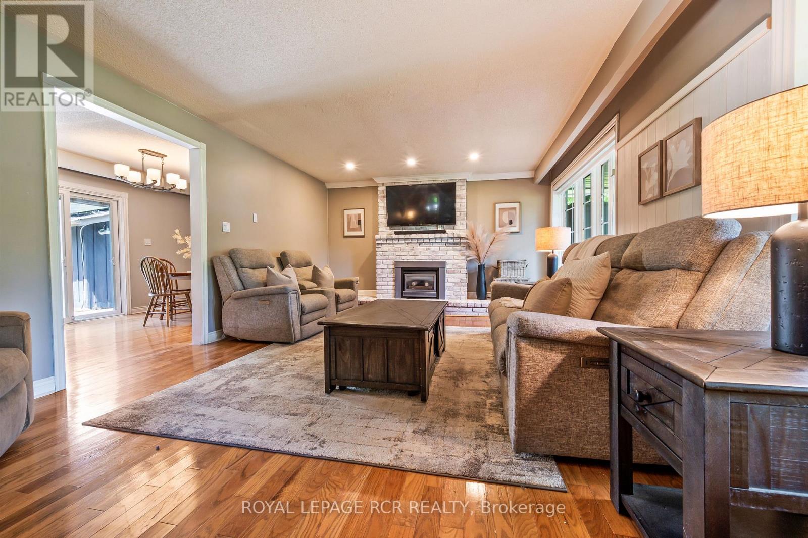 22 RANDY AVENUE - 9