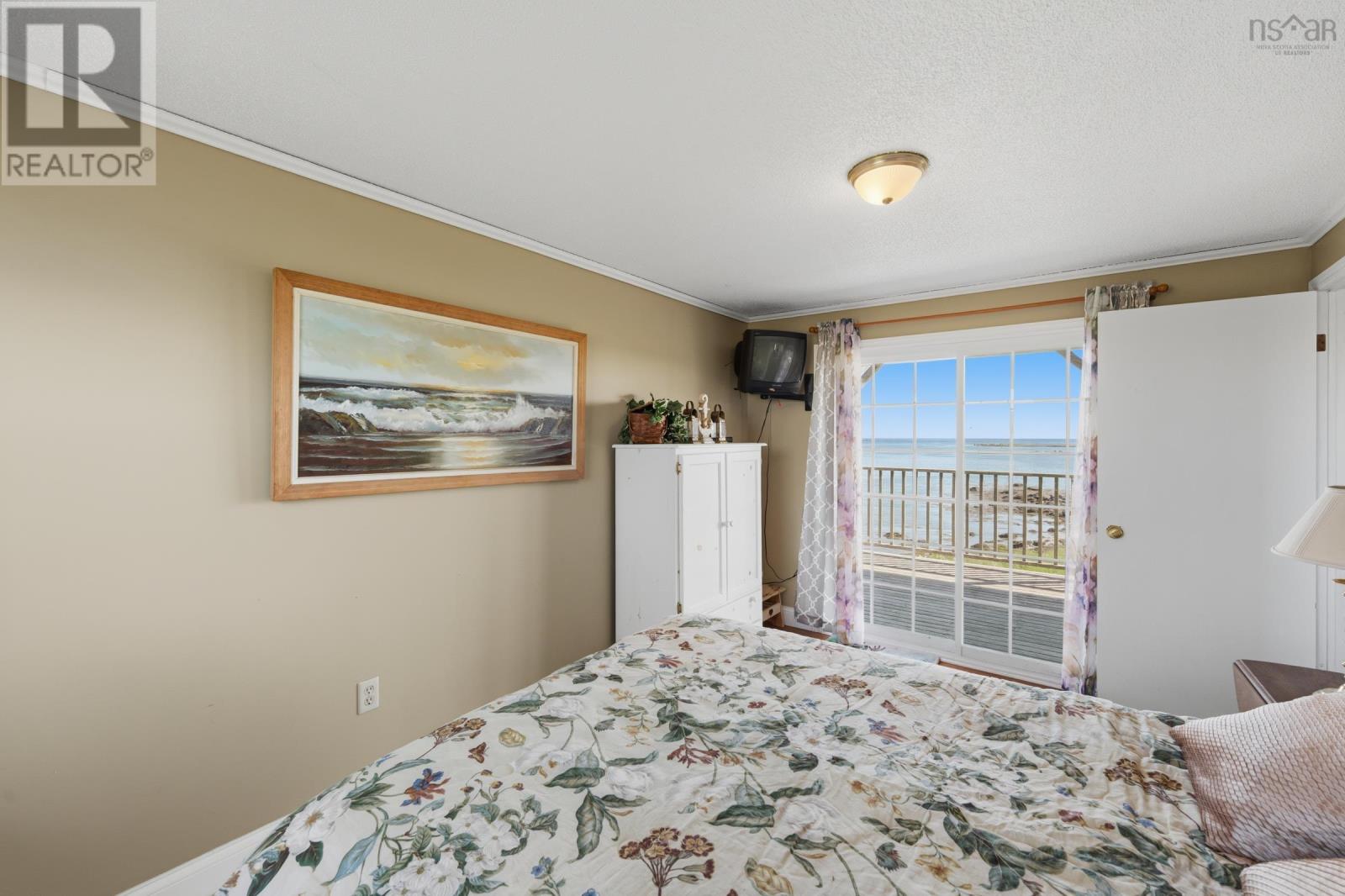 33 Sunday Point Road - 38