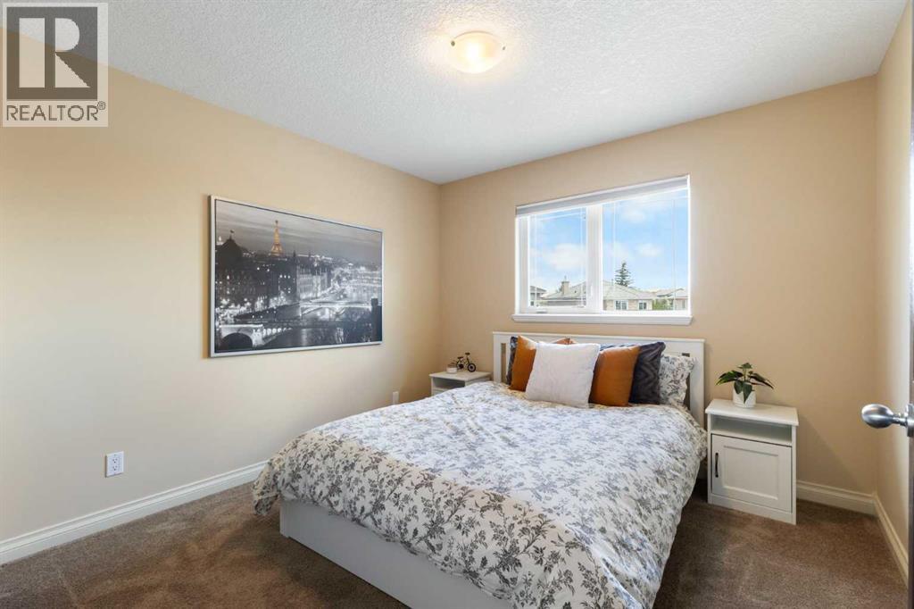 410 Royal Crest Bay NW — photo 33