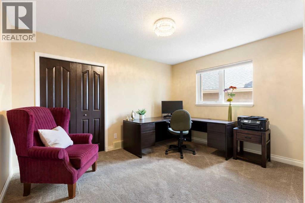 410 Royal Crest Bay NW — photo 35