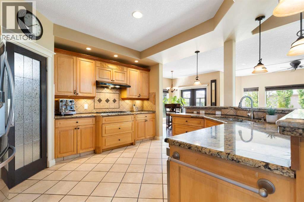 410 Royal Crest Bay NW — photo 9