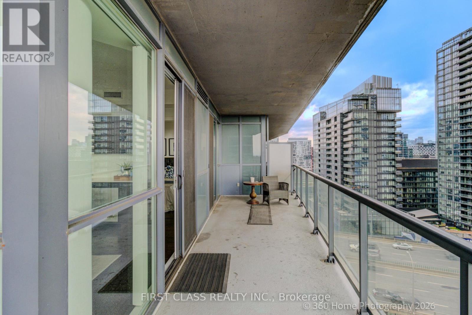 #1610 20 BRUYERES MEWS - 15