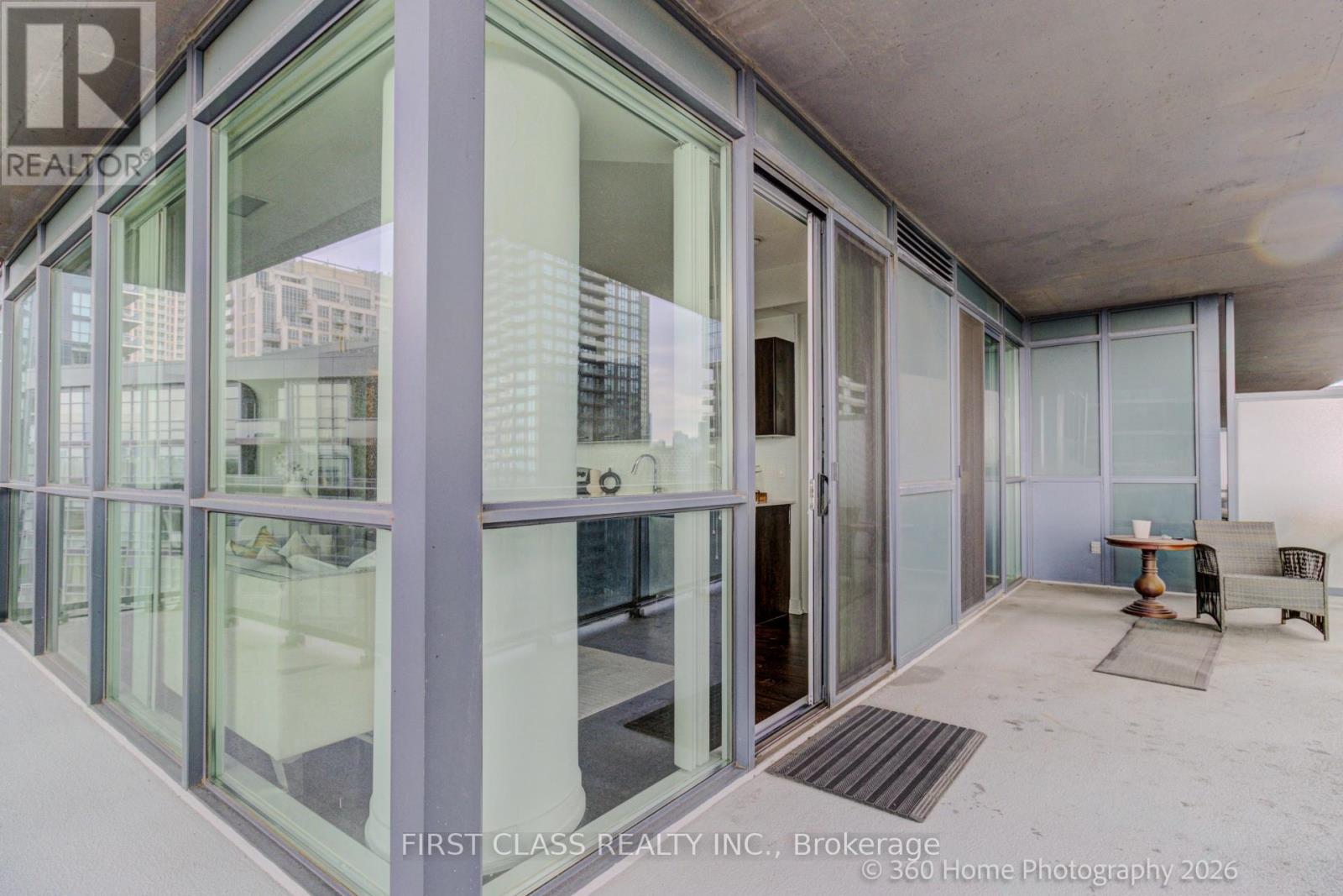 #1610 20 BRUYERES MEWS - 17