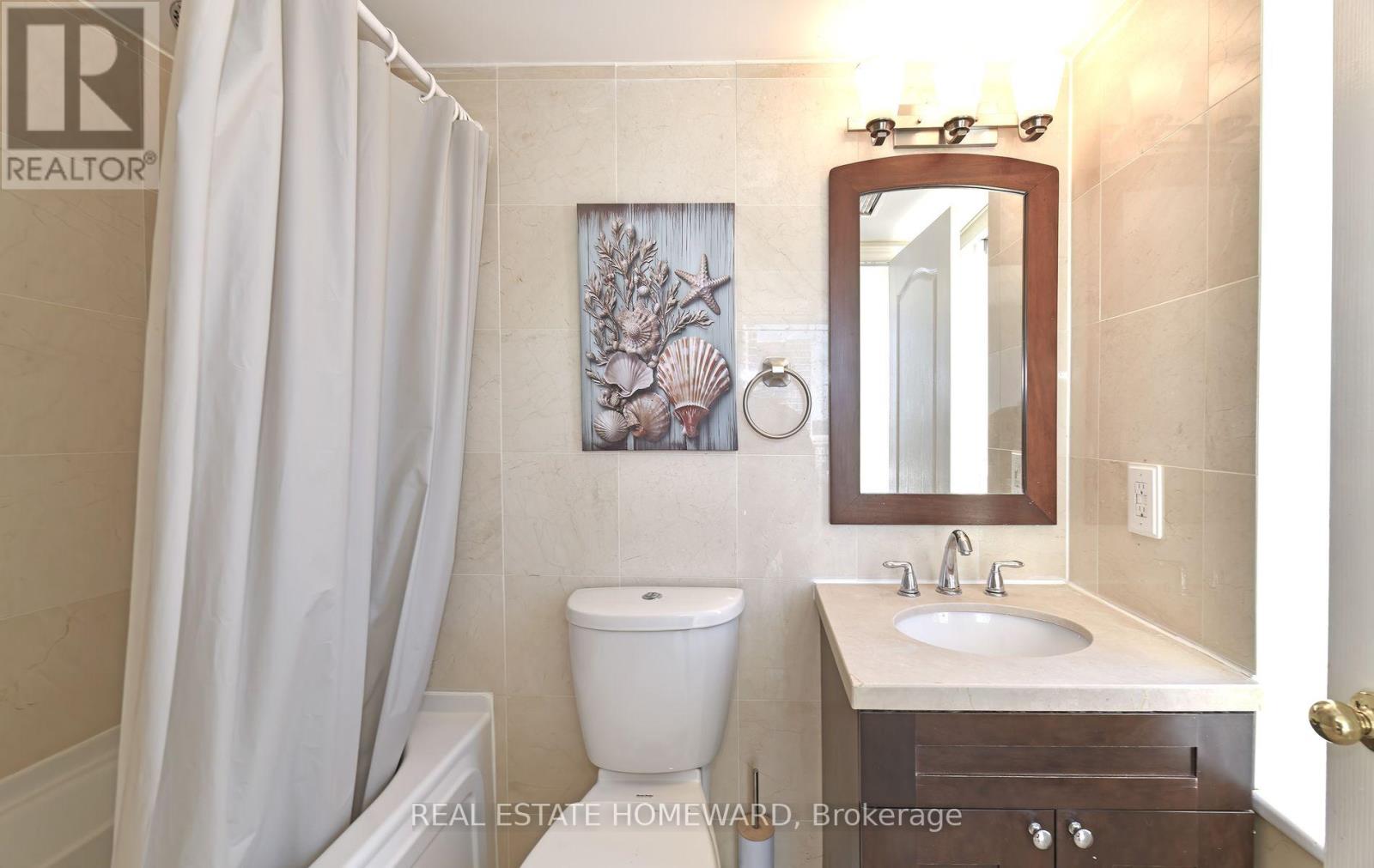 #916 88 GRANDVIEW WAY - 20