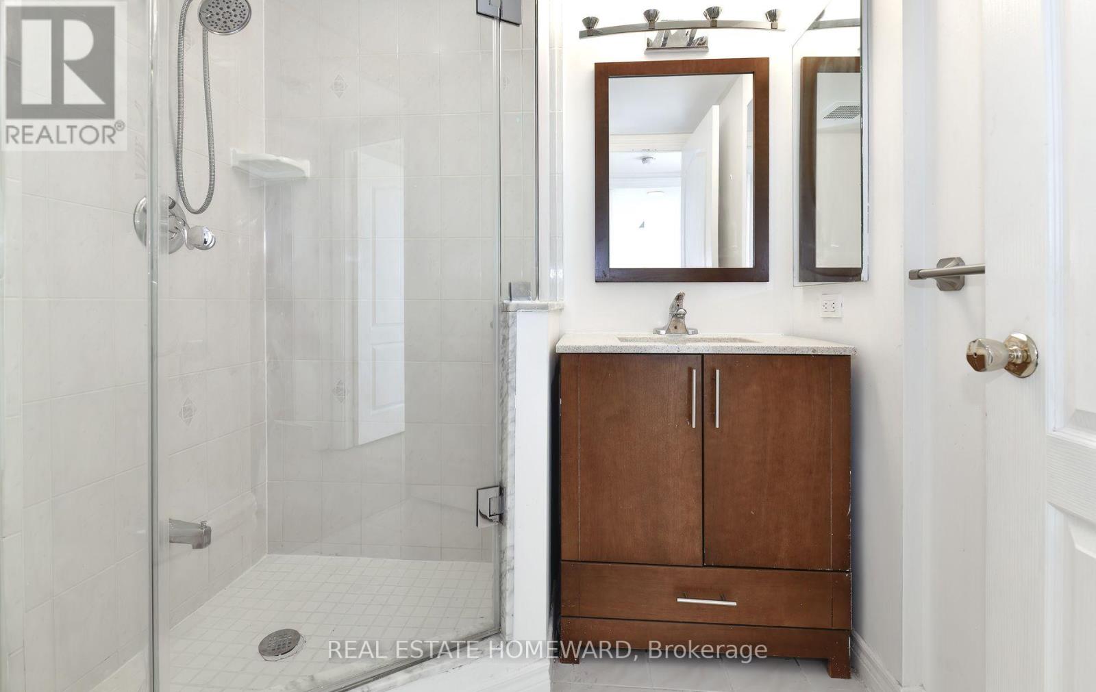 #916 88 GRANDVIEW WAY - 22