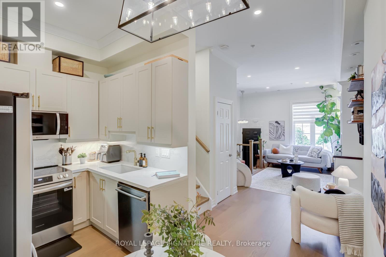 53 ST PAUL STREET - 12