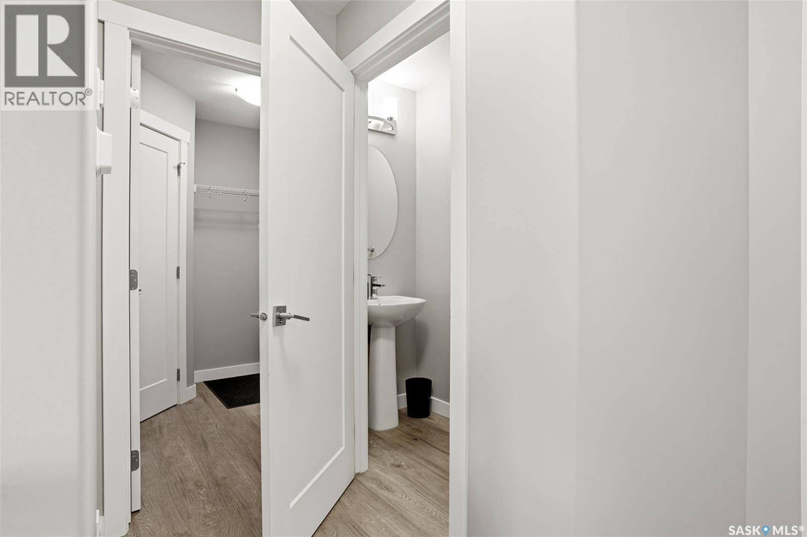 4509 E Keller AVENUE E — photo 16
