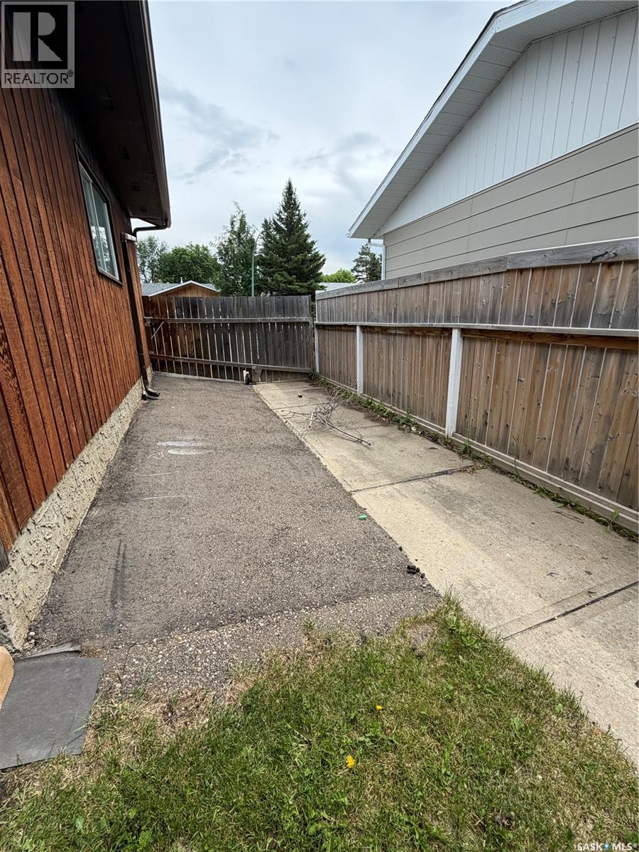 1801 Centennial CRESCENT - 36