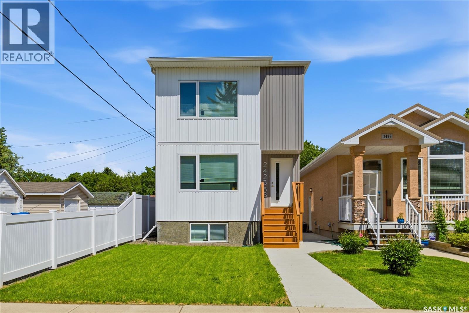 2423 Reynolds STREET - 1