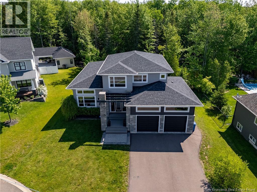 195 Larochelle Street - Image 45