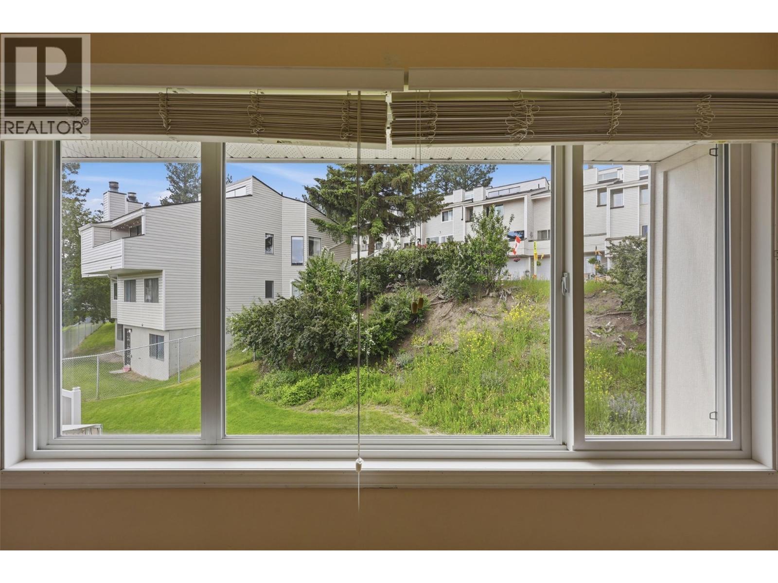 #12 1810 SPRINGHILL Drive - 29