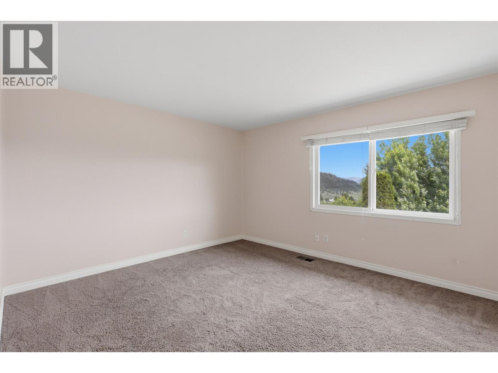 #12 1810 SPRINGHILL Drive - 24