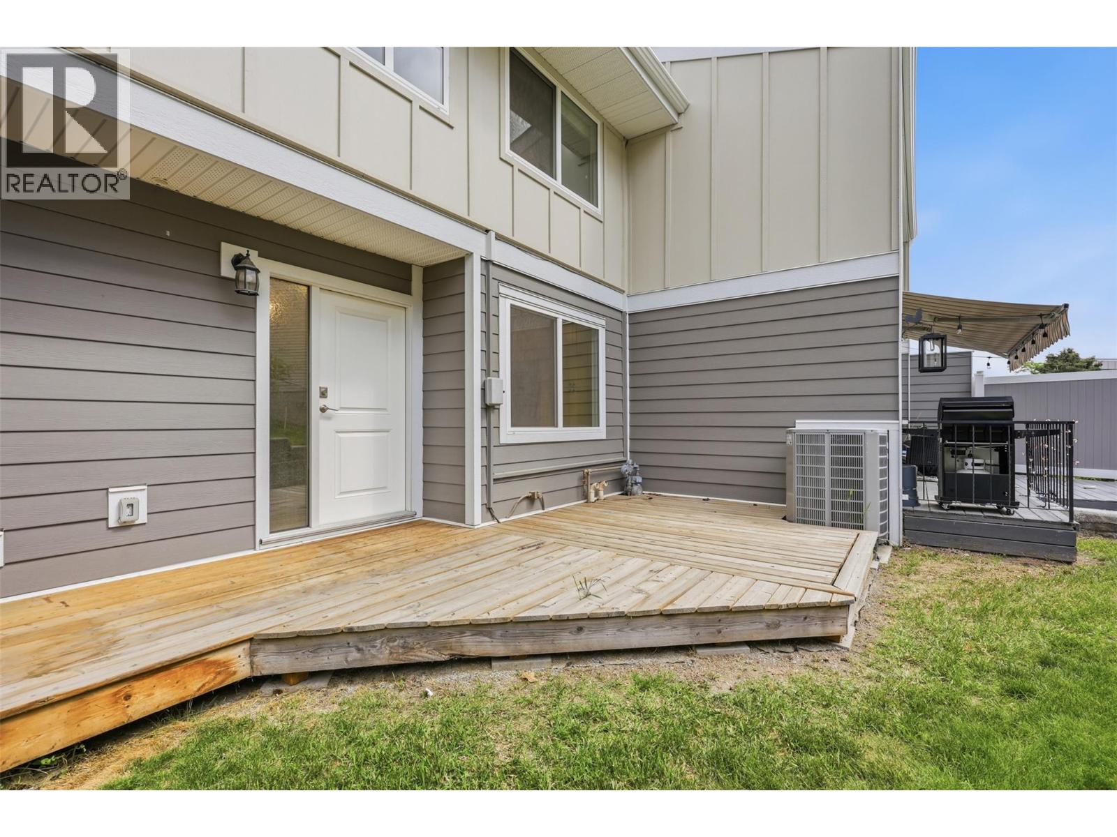 #12 1810 SPRINGHILL Drive - 20
