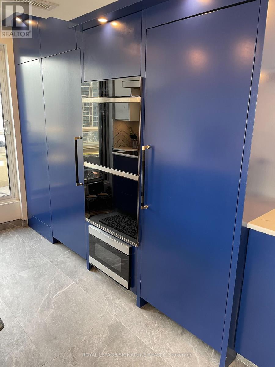 Double oven, fridge and freezer