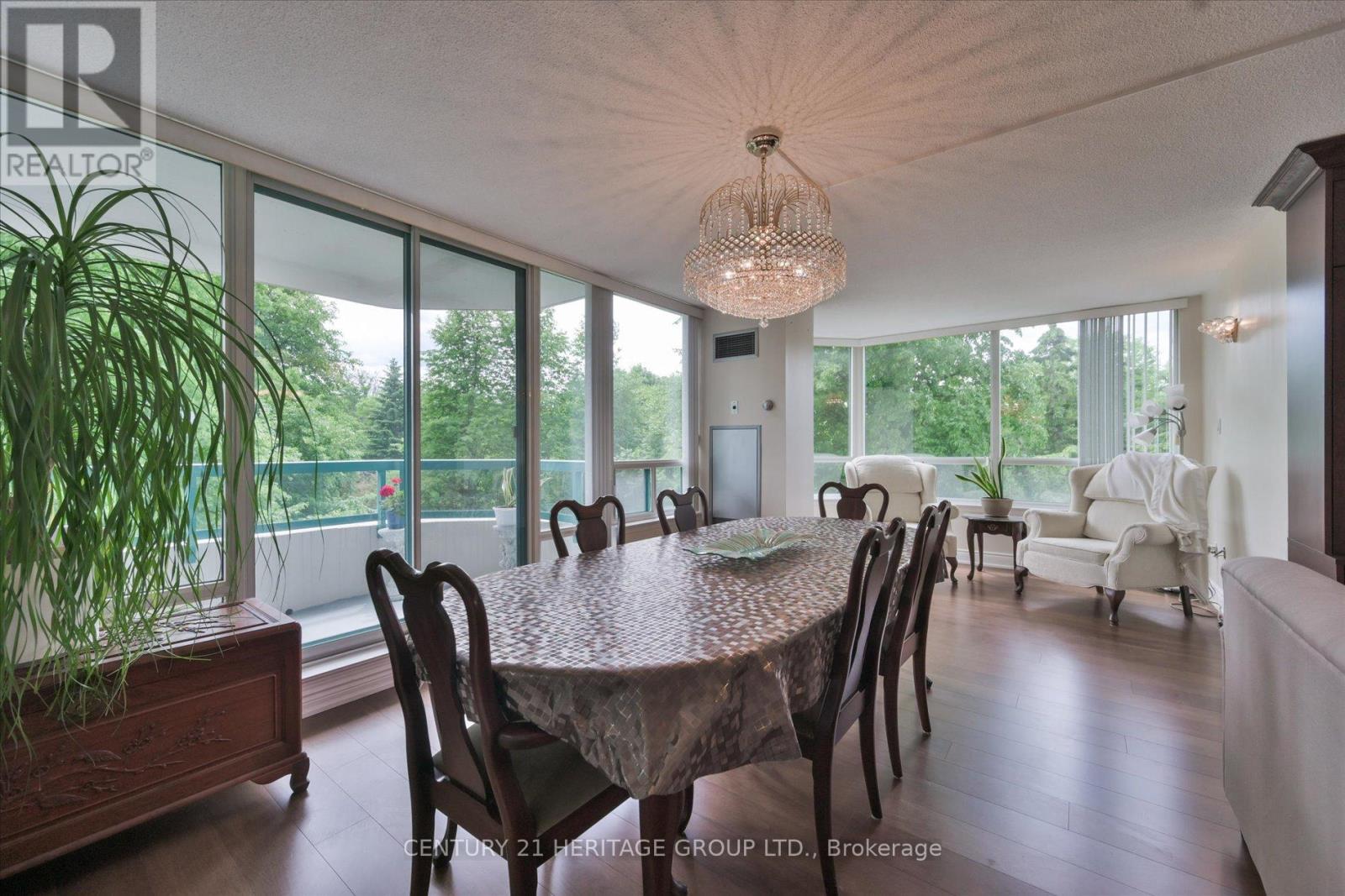 #410 7250 YONGE STREET - 10
