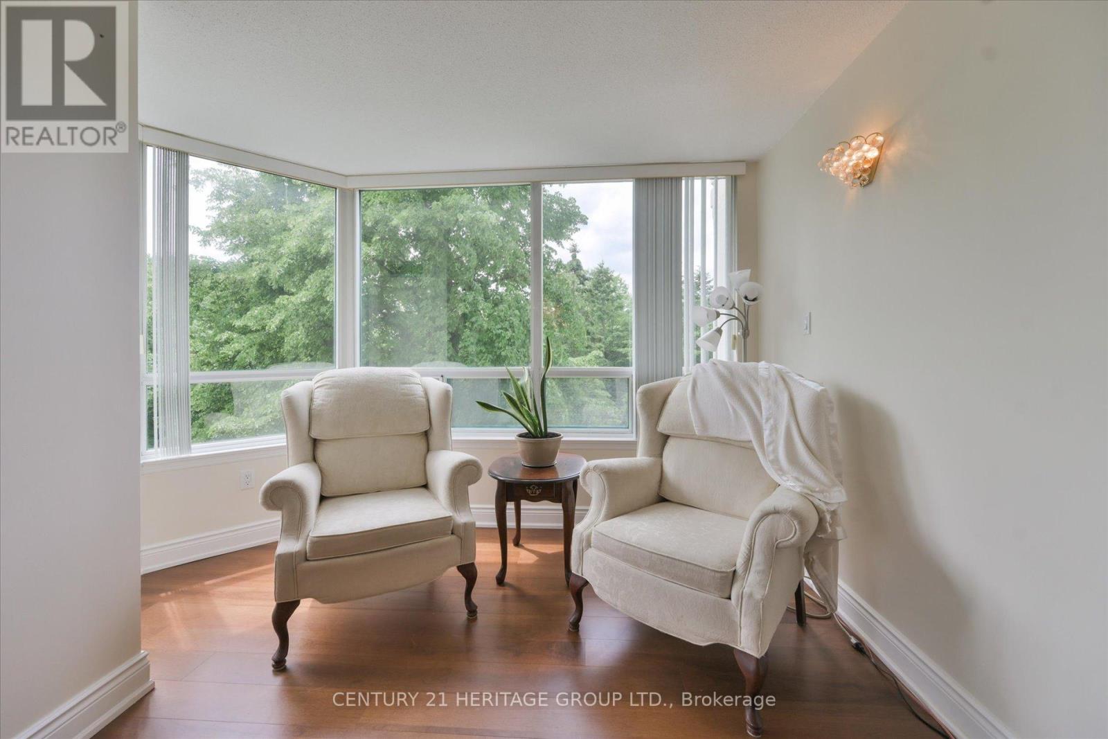 #410 7250 YONGE STREET - 11