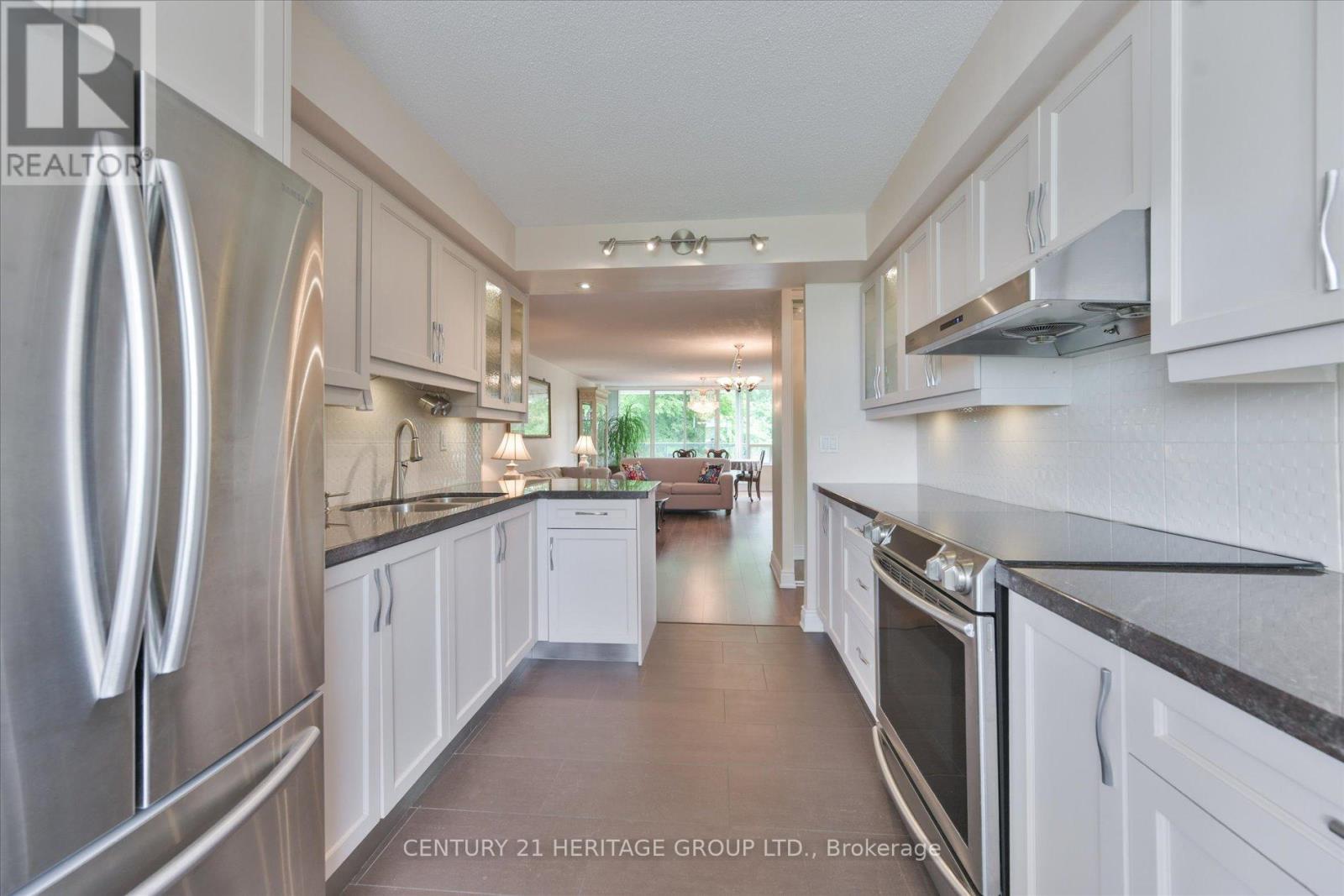 #410 7250 YONGE STREET - 16